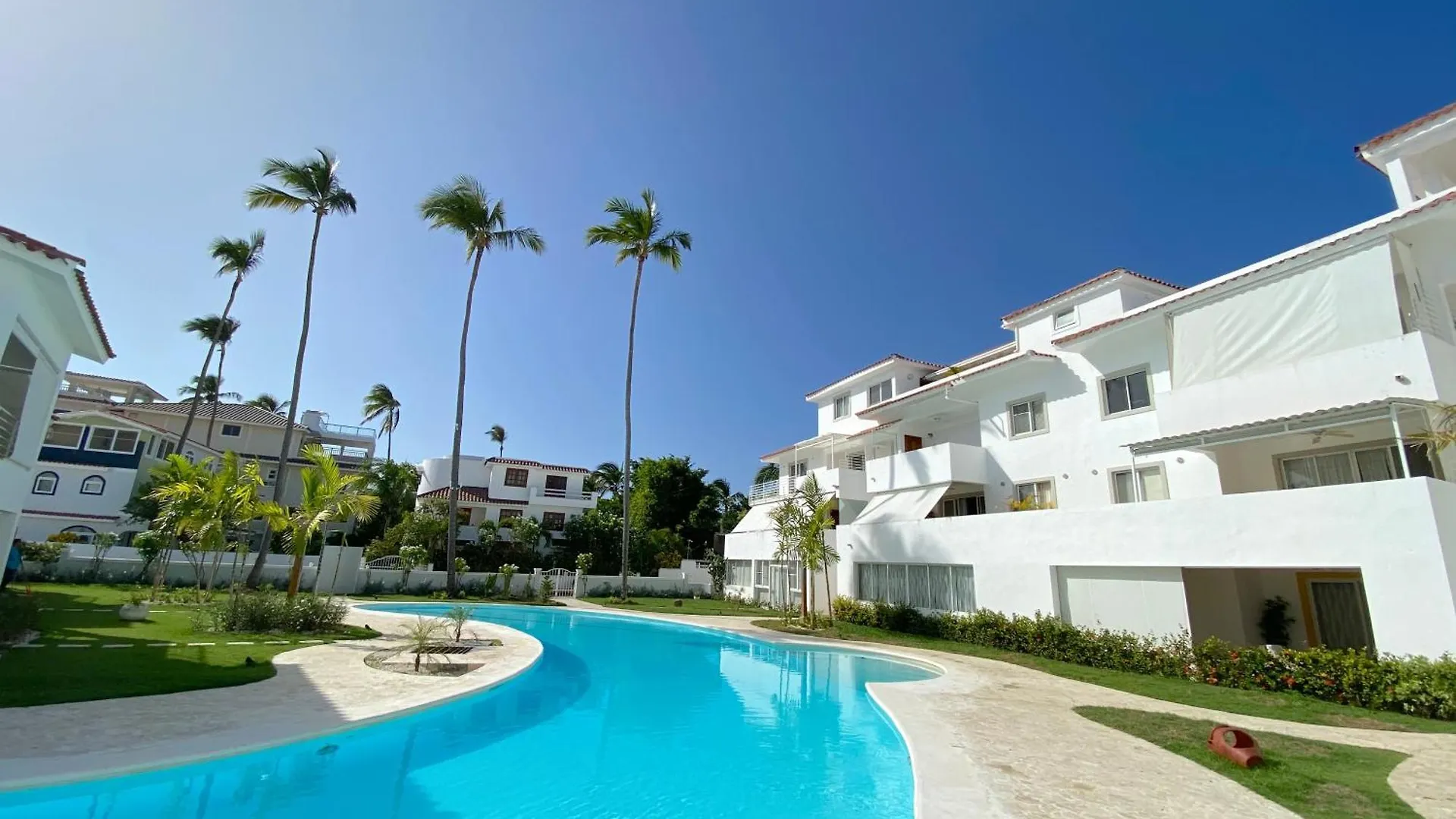 Serenity Villas And Suites - Playa Los Corales Punta Cana Hotel