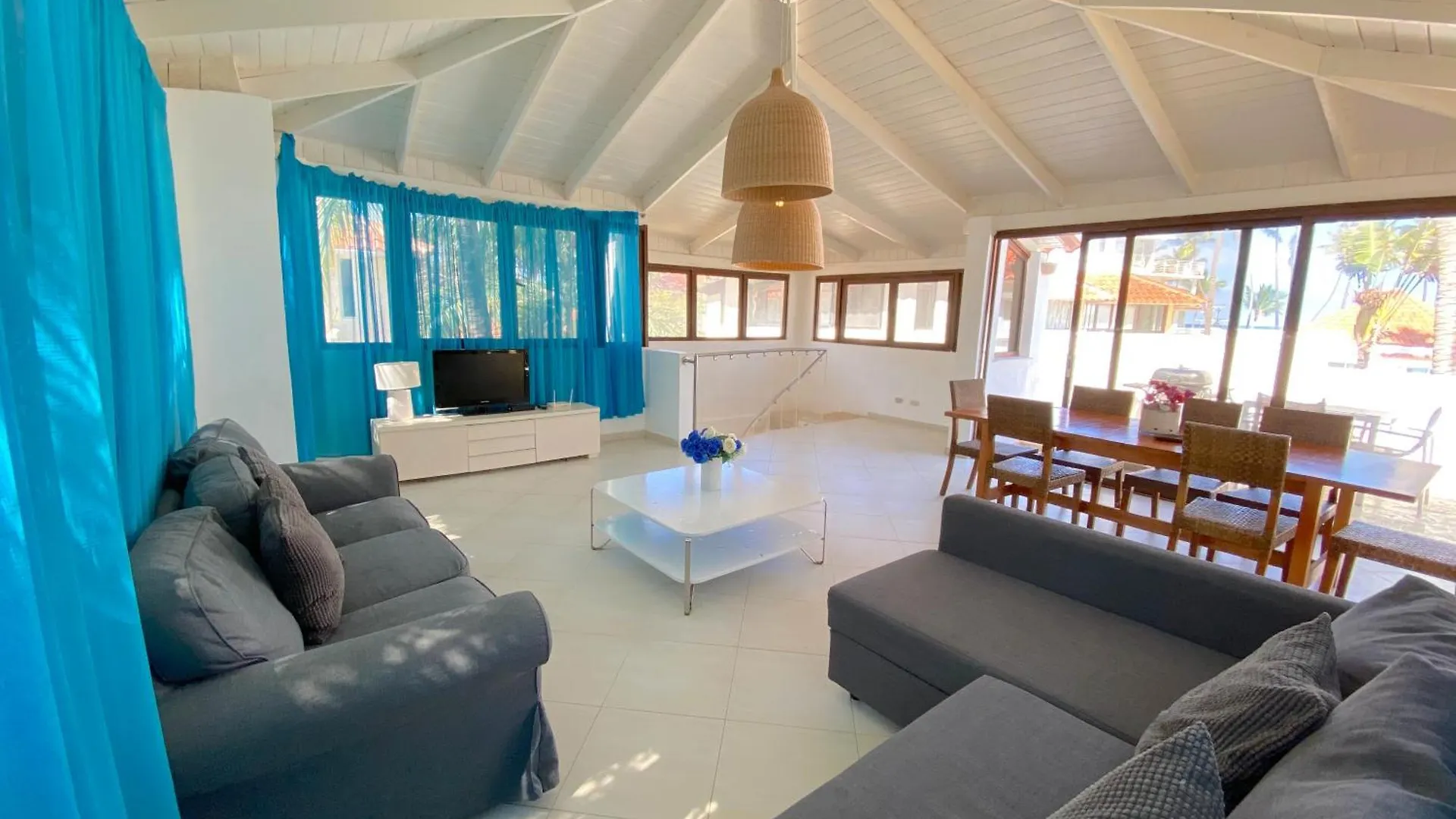 Serenity Villas And Suites - Playa Los Corales Punta Cana Hotel