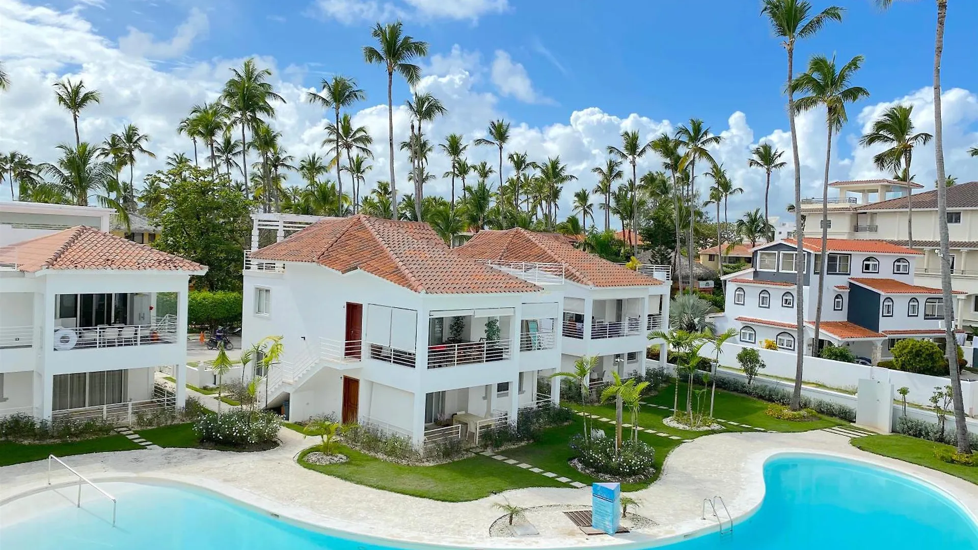 Serenity Villas And Suites - Playa Los Corales Punta Cana 5*,